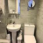 Norman With Free Parking 4* וויטבי