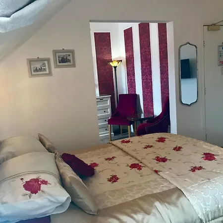 Norman With Free Parking 4*