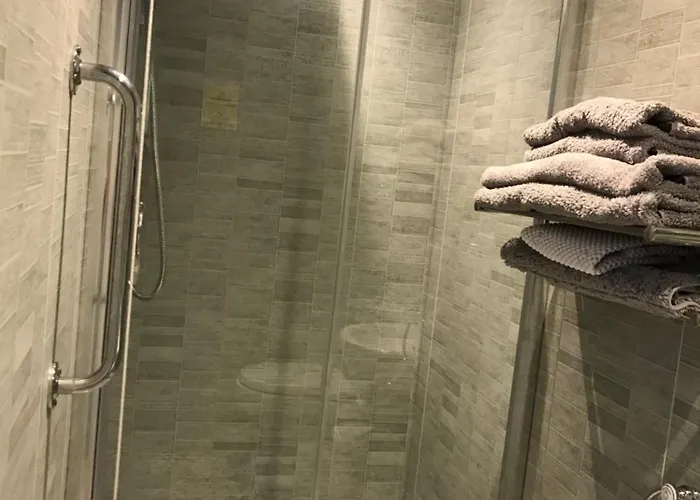 Norman With Free Parking ゲストハウス ウィットビー