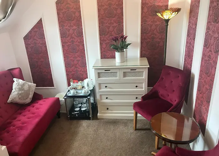 Norman With Free Parking ウィットビー