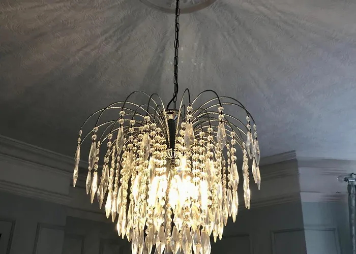 Norman With Free Parking ウィットビー