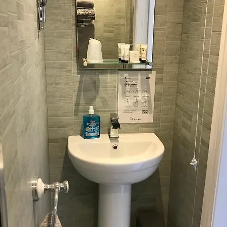 Norman With Free Parking Pensionat Whitby