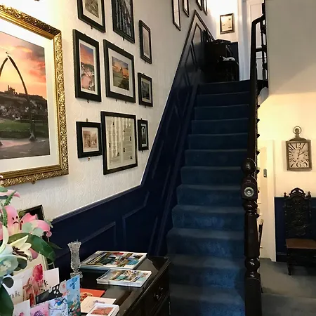 Norman With Free Parking 4* 惠特比