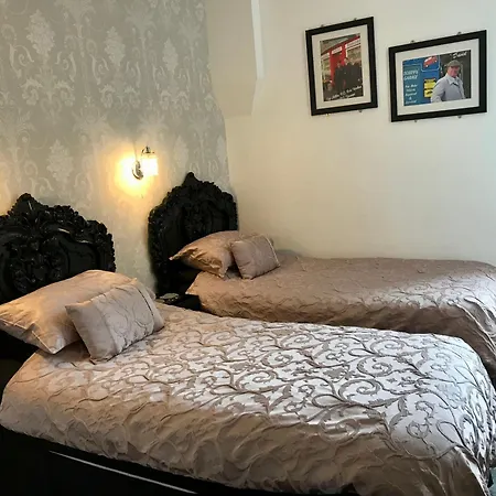 Norman With Free Parking Pensionat Whitby